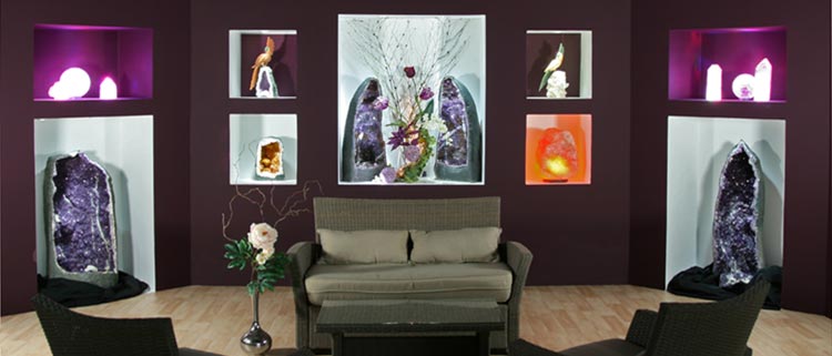Unser Edelstein-Showroom in der gro&szlig;en Ausstellung 
